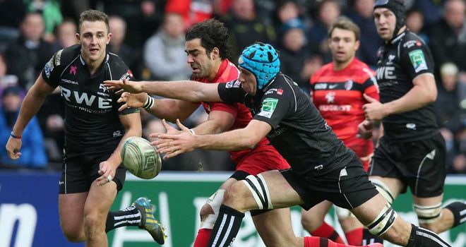 Action from the Ospreys' superb 17-6 win over Toulouse