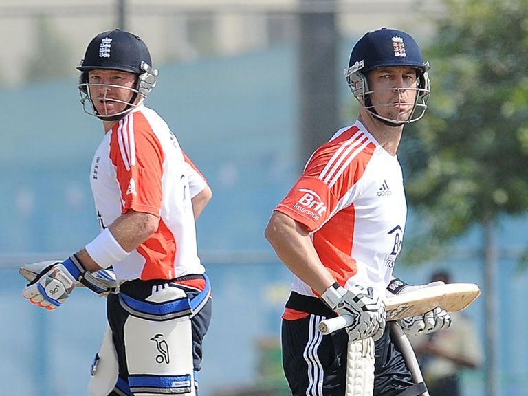 Extended break from cricket for Ian Bell and Jonathan Trott
