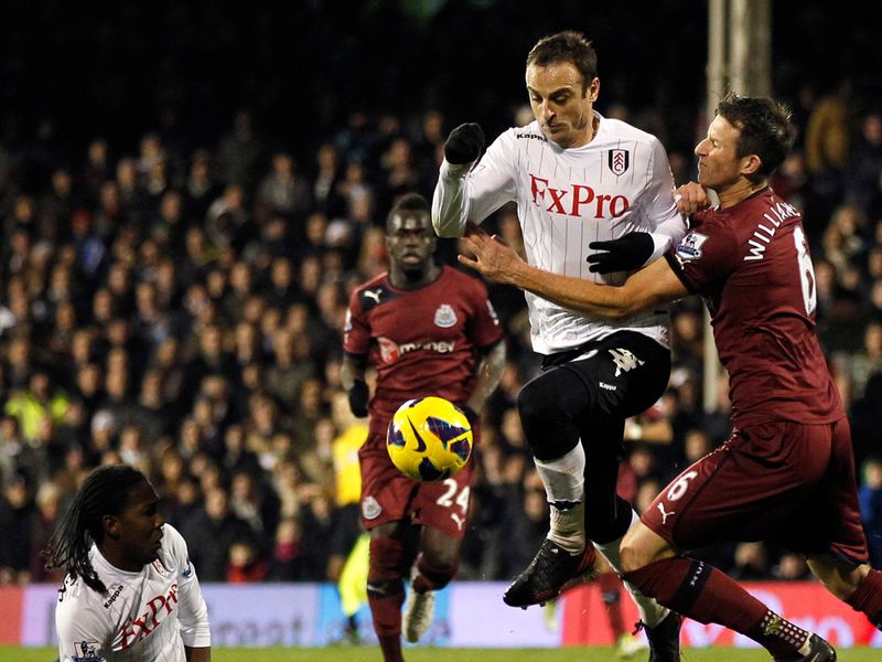 Both teams threatened in a frenetic ending, but Fulham held on to claim their first win in eight games.