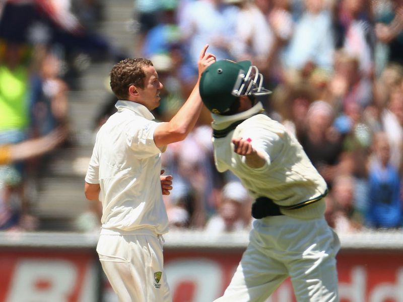 Peter Siddle's final wicket of the match sealed an innings and 201-run win for the hosts.