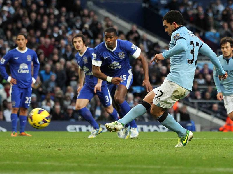 Carlos Tevez slotted home from the penalty spot to bring Man City back on level terms but it would stay 1-1.