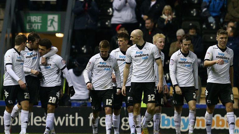 Mason Bennett celebrates with team-mates