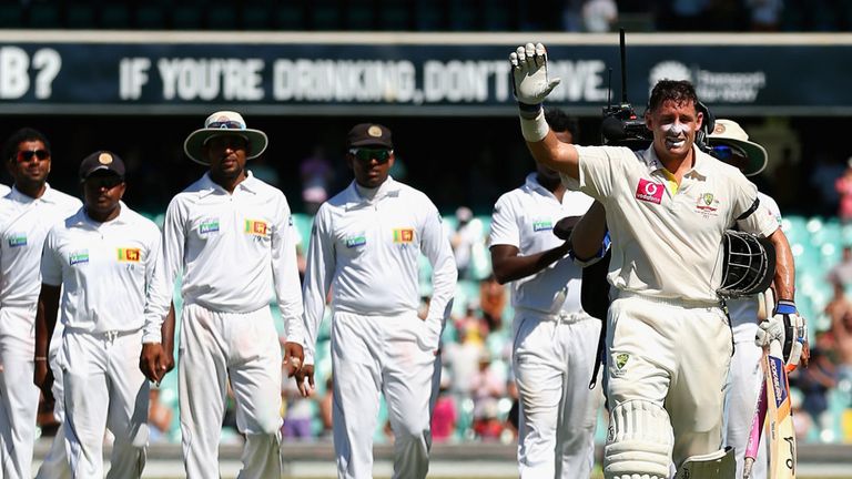 Mike Hussey bids farewell in his final Test in Sydney