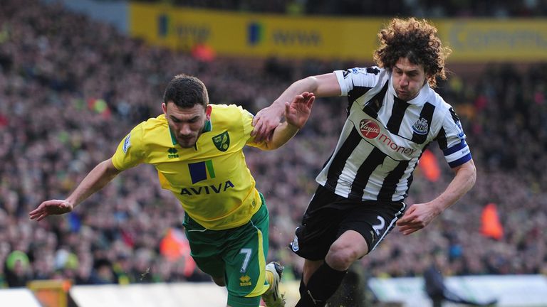 Robert Snodgrass: Tangles with Fabricio Coloccini