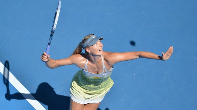 Maria Sharapova faced a strong performance from Chinese star Li Na in the semi-finals