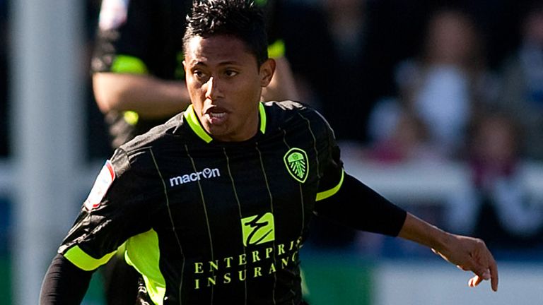 Ramon Nunez: No squad number this season
