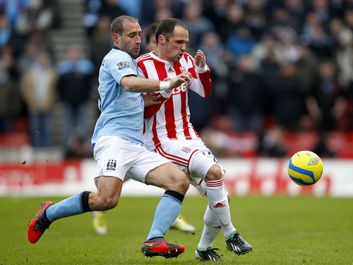 Pablo Zabaleta and Matthew Etherington battle for the ball