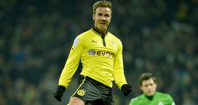 Mario Goetze celebrate's Dortmund's second goal