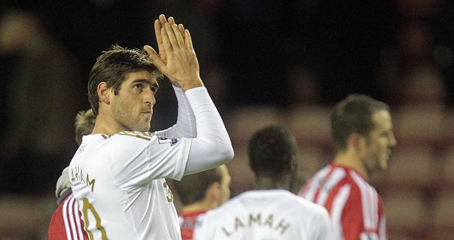 Danny Graham: Swansea striker applauds fans after Sunderland stalemate