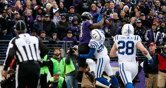 Anquan Boldin holds on for his fourth-quarter touchdown