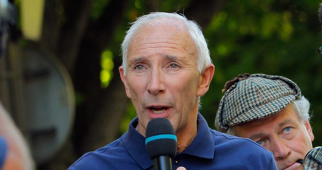 Phil Liggett: Broadcaster claims interview was soft on Lance Armstrong