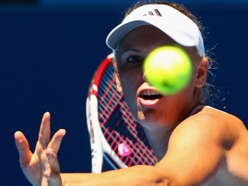Caroline Wozniacki keeps her eye on the ball