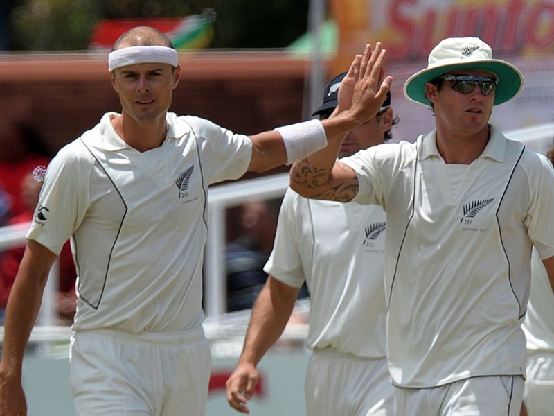 Chris Martin removed Robin Peterson after lunch and South Africa declared with a lead of 302.