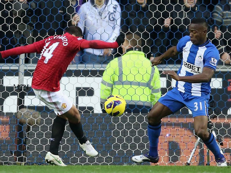Javier Hernandez netted twice in Manchester United's victory
