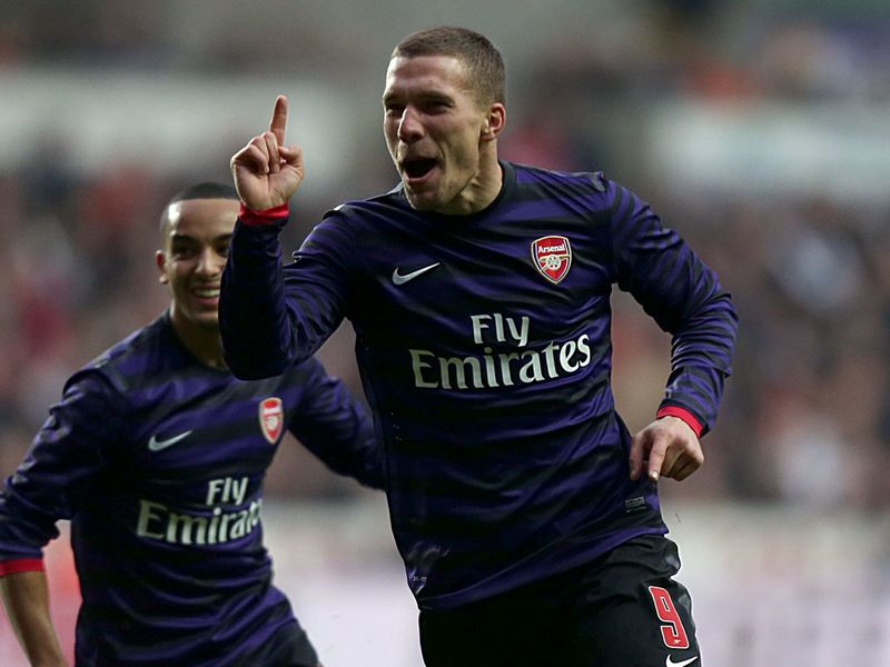 ...and swivels 180 degrees to fire a shot into the bottom corner. A great strike from the German and it's all square.