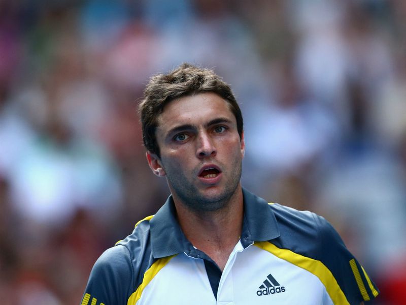 ...but a weary Gilles Simon proved little threat