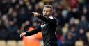 Bellamy shows Strachan support