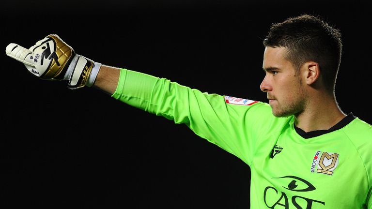 Ian McLoughlin: Returns to stadium:mk