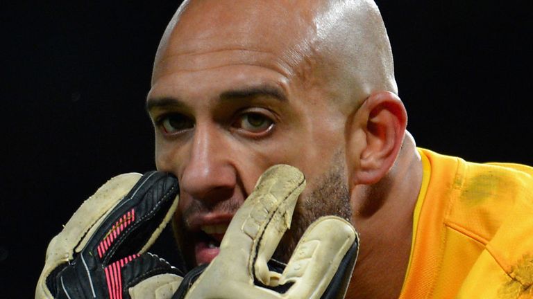 Tim Howard: Focused on the top four