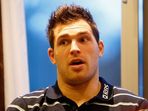 Sean Lamont: Says Scotland are desperate to win