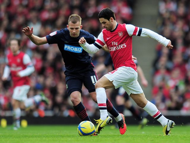 Arteta tries to move away from Rhodes.