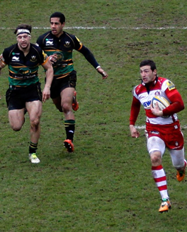 Jonny May goes in for a try