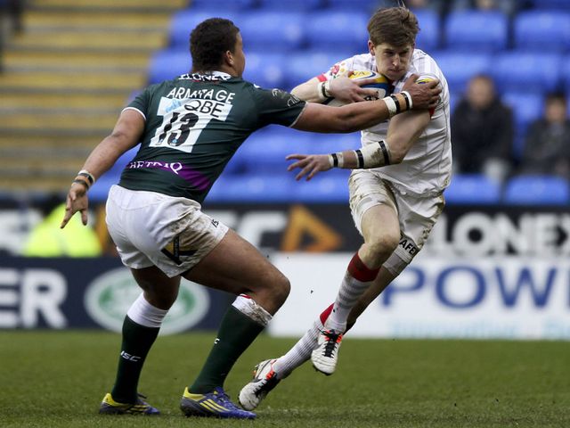 David Strettle of Saracens tries to break