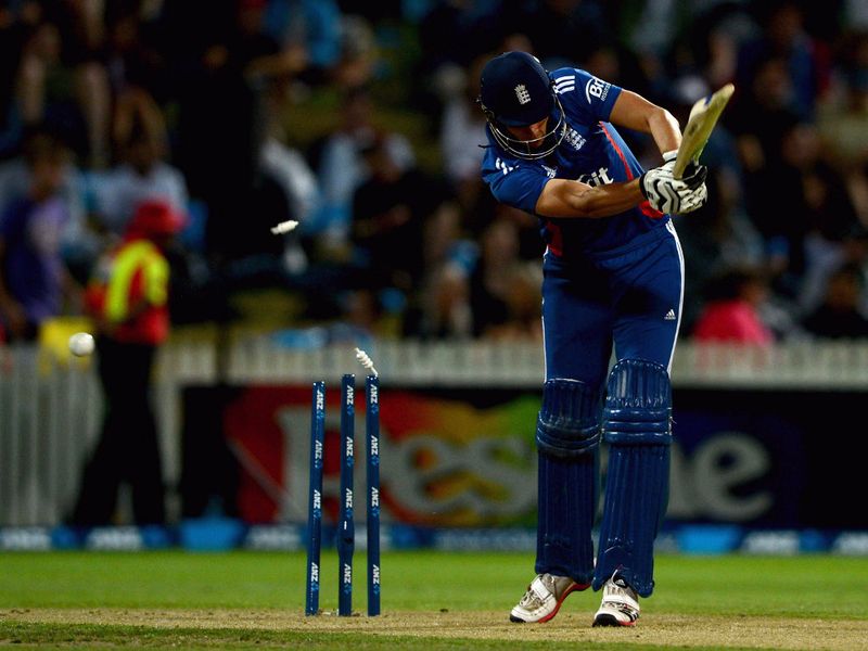 Opener Alex Hales was bowled by Mitchell McClenaghan for five.