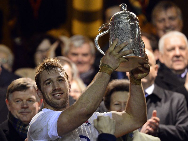 Proud moment: Skipper Chris Robshaw lifts the Calcutta Cup after England beat Scotland