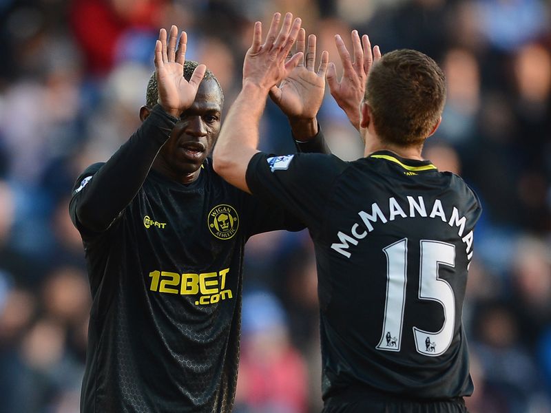 Arouna Kone made it 2-0 before the break.