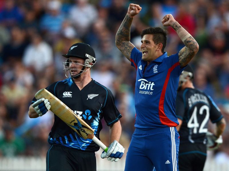 Colin Munro was one of Jade Dernbach's three victims.