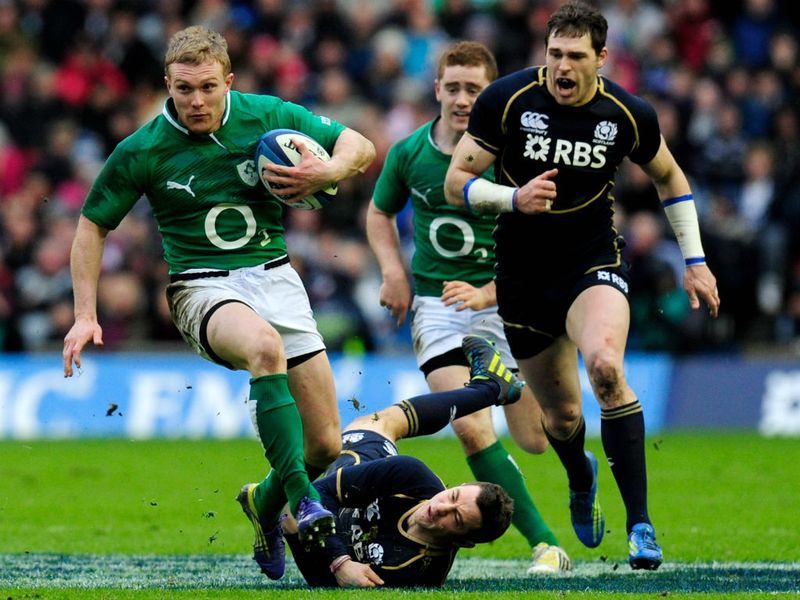The Scots counter and Keith Earls escapes the challenge from Greig Laidlaw