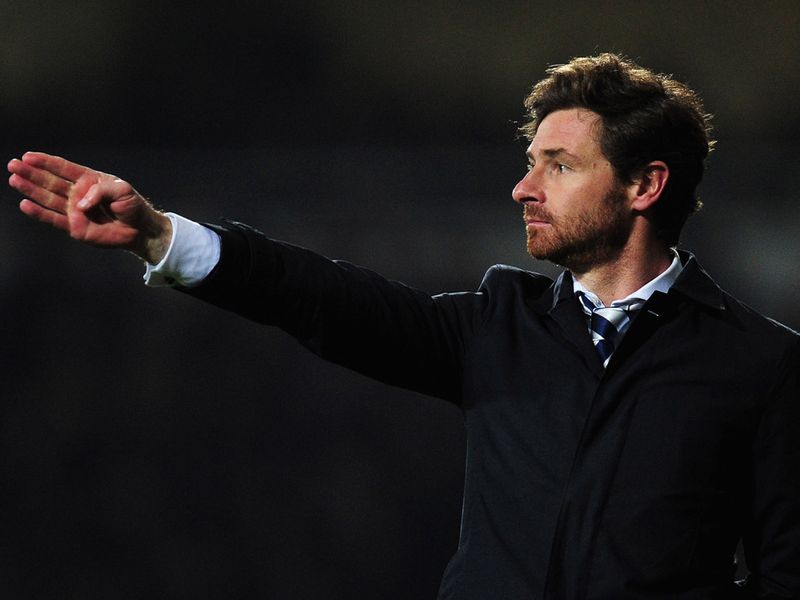 Andre Villas-Boas issued instructions to his side who went in with the score 1-1 at the break.