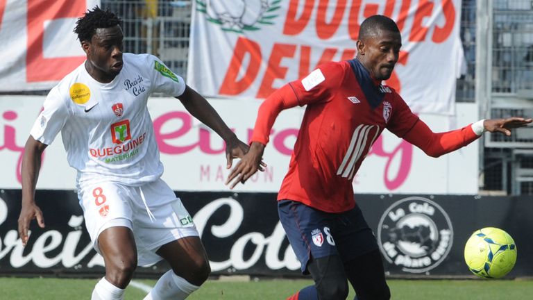 Salomon Kalou (right) was on target for Lille