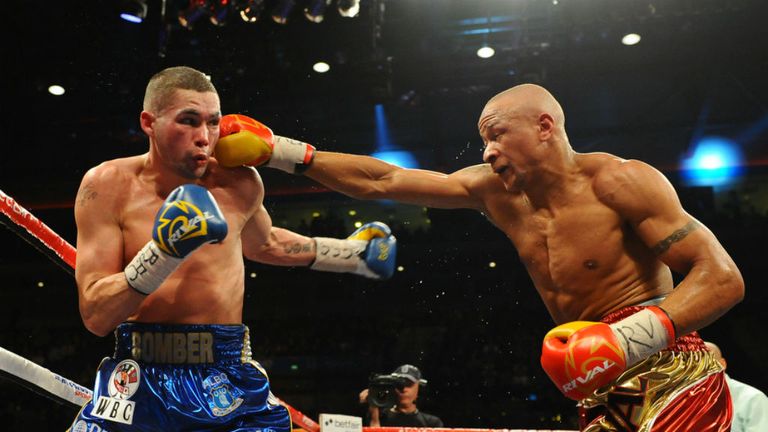 Tony Bellew (L): Was adamant he did enough to win (Image: leighdawneyphotography.com)