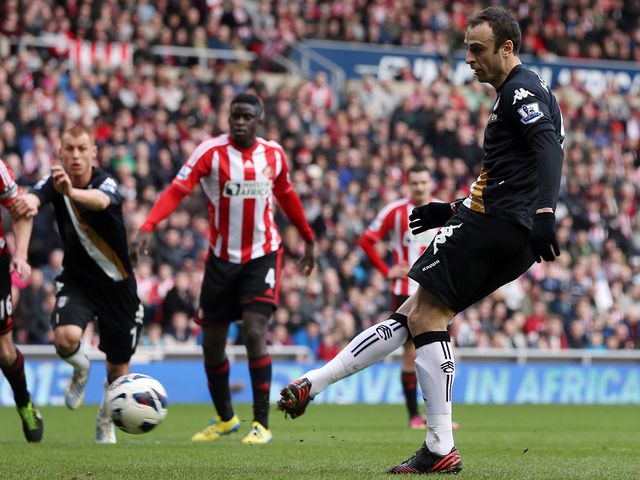 Dimitar Berbatov breaks the deadlock from the spot
