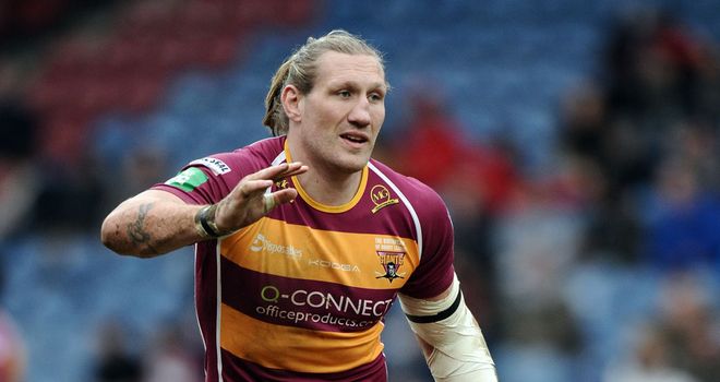 Eorl Crabtree: Huddersfield prop to miss out due to first ban