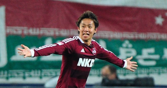 Hiroshi Kiyotake celebrates his goal for Nurnberg