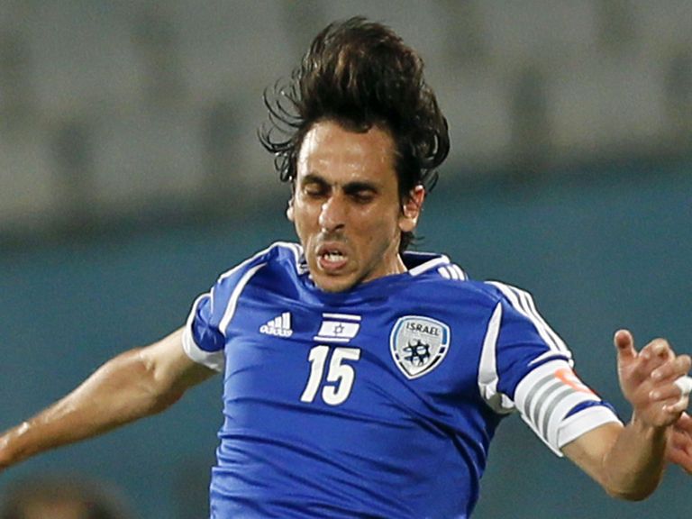 Benayoun: Believes he has been target for some Chelsea fans