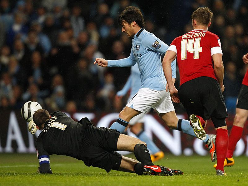 Silva gets in on the act with City's fifth goal