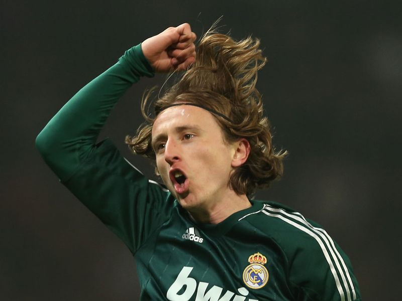 Luka Mordic celebrates his important equaliser. Manchester United are holding on now with their ten men.