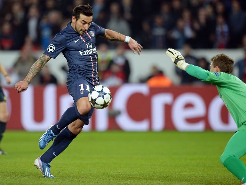 Ezequiel Lavezzi equalises on the night to restore PSG's aggregate lead