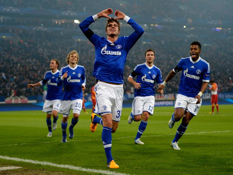 Roman Neustaedter celebrates after giving Schalke the lead on the night and on aggregate