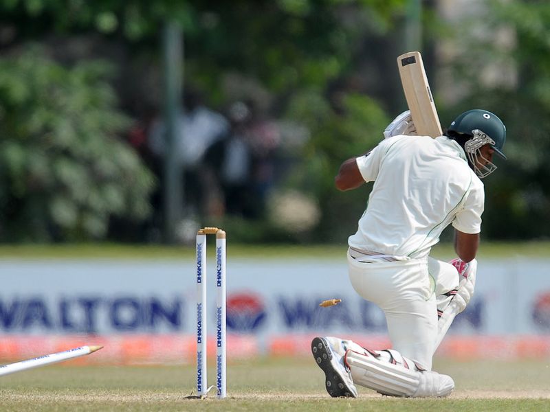 Shahadat Hossain's dismissal capped Bangladesh's innings.