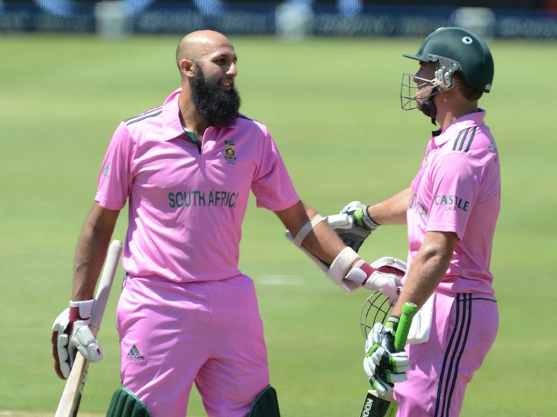 Amla and de Villiers amassed a world record 238 runs for the third wicket.