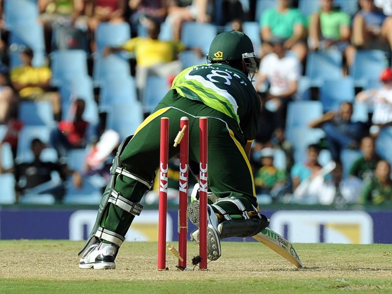 Mohammad Hafeez was dismissed hit wicket.