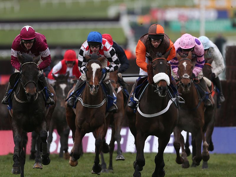 Long Run gives them a bold sighter from the front in the Betfred Cheltenham Gold Cup
