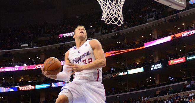 Blake Griffin soars during Clippers win