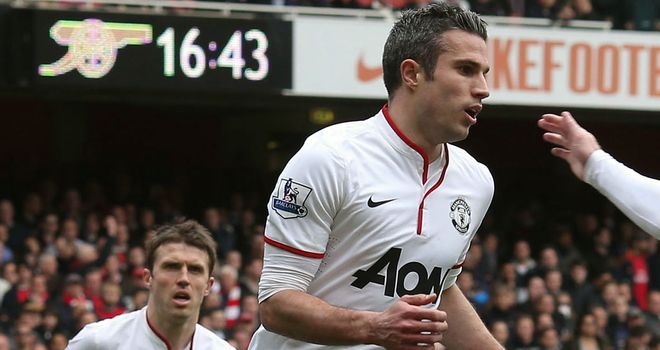 Robin van Persie and Michael Carrick included in PFA team of the year