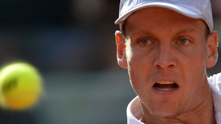 Tomas Berdych: Beat Alexandr Dolgopolov in Wimbledon warm-up event